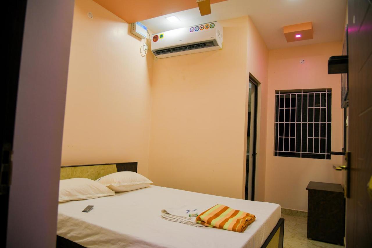 Sivamurugan Residency Bhavani Buitenkant foto