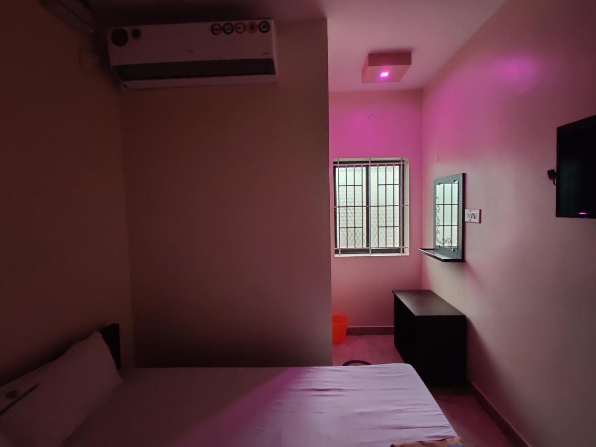 Sivamurugan Residency Bhavani Buitenkant foto